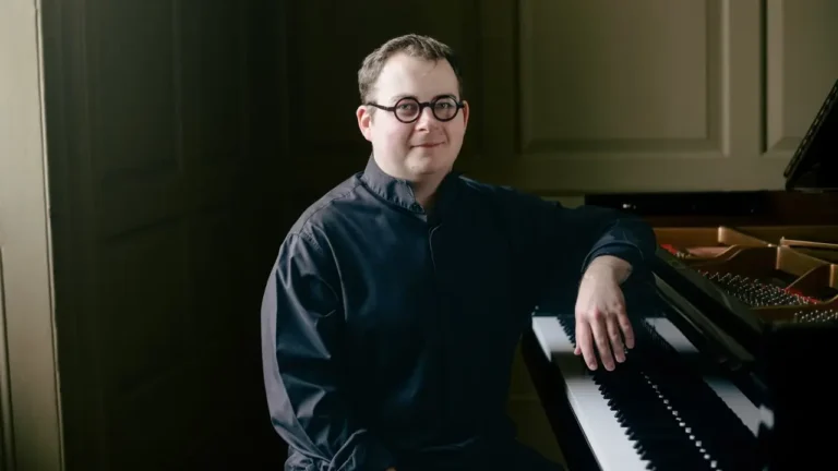 Lewis Kingsley Peart Pianist